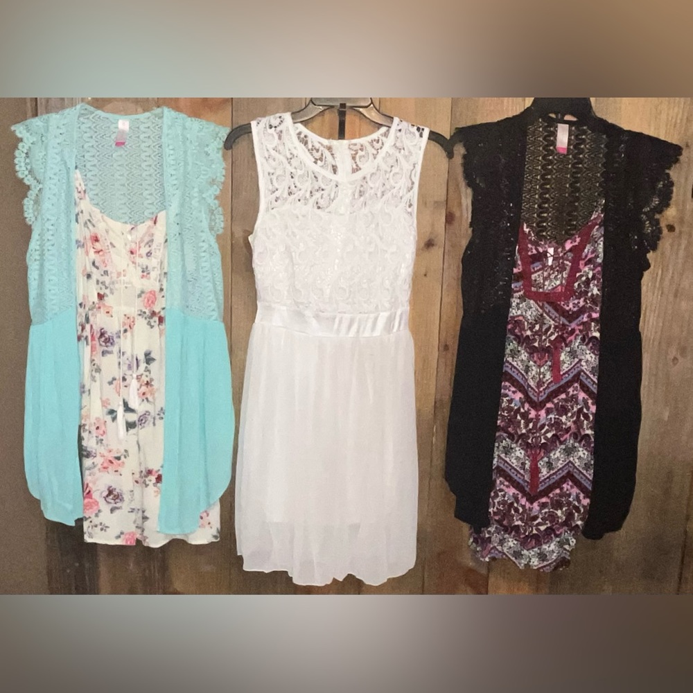 👧BUNDLE👧 Girl’s Set of 3 Summer👗Dresses.